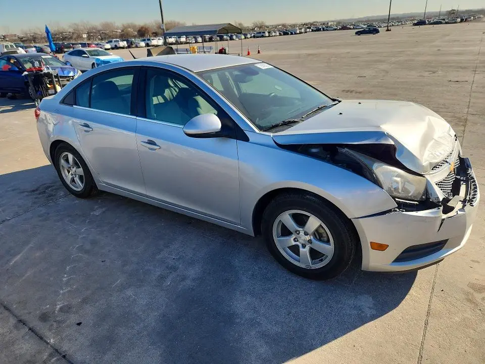 2014 CHEVROLET CRUZE LT  