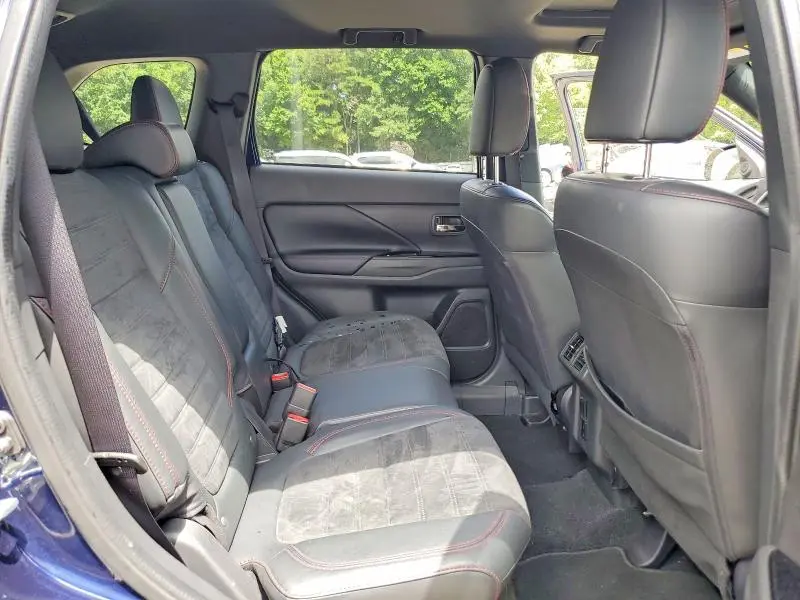 2020 MITSUBISHI OUTLANDER SE  