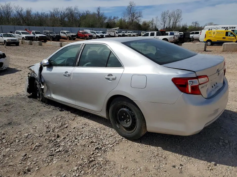 2012 TOYOTA CAMRY LE  