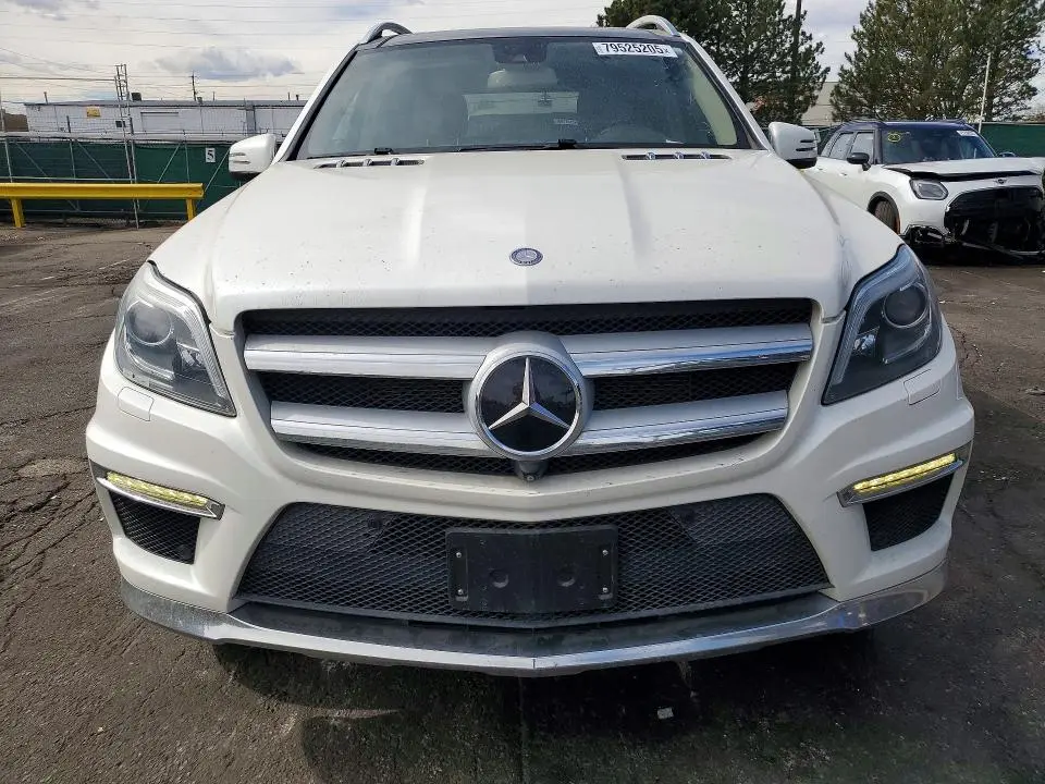 2015 MERCEDES-BENZ GL 550 4MATIC  