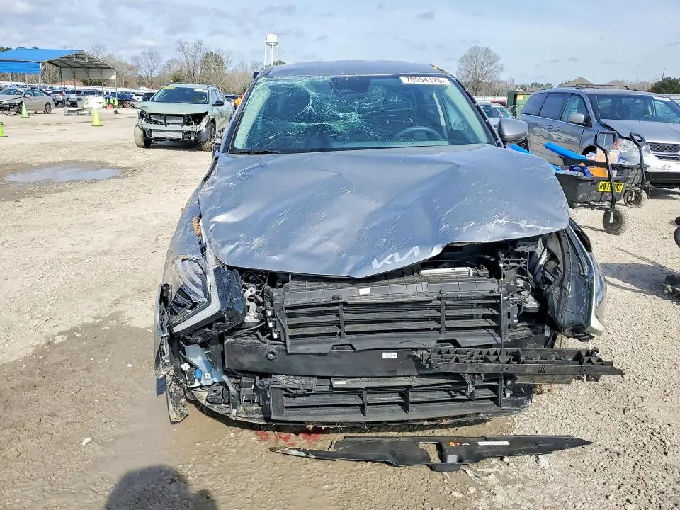 2025 KIA SPORTAGE LX  