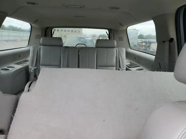 2011 CHEVROLET SUBURBAN K1500 LT  