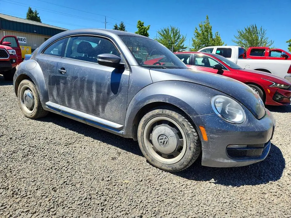 2012 VOLKSWAGEN BEETLE   