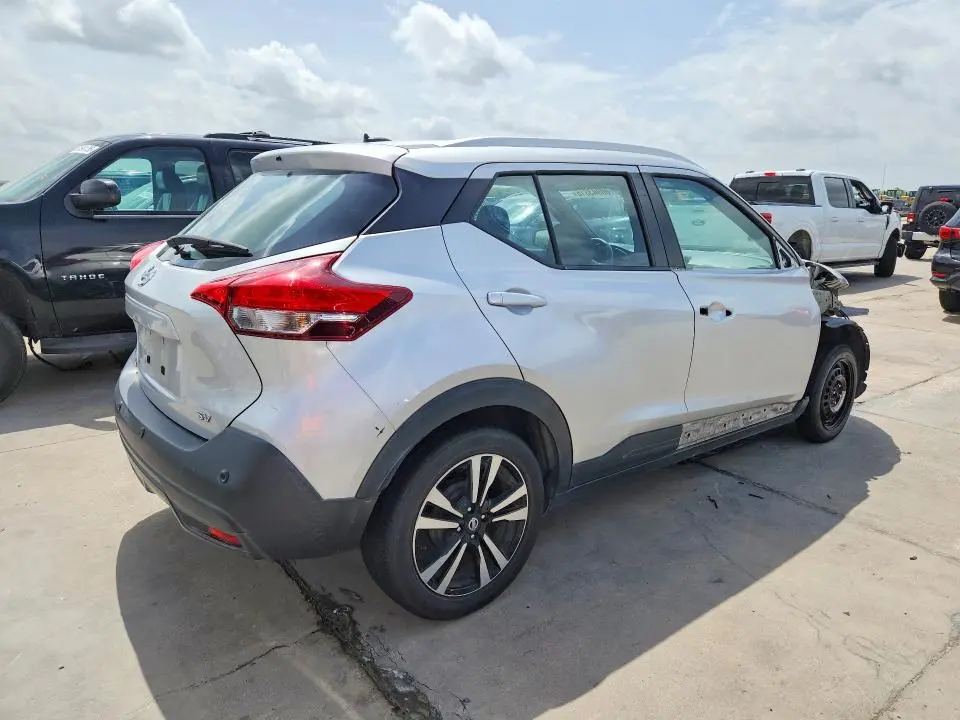 2020 NISSAN KICKS SV  