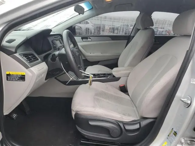 2017 HYUNDAI SONATA SE  