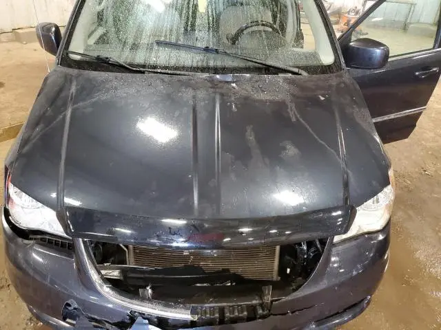 2013 CHRYSLER TOWN & COUNTRY TOURING  