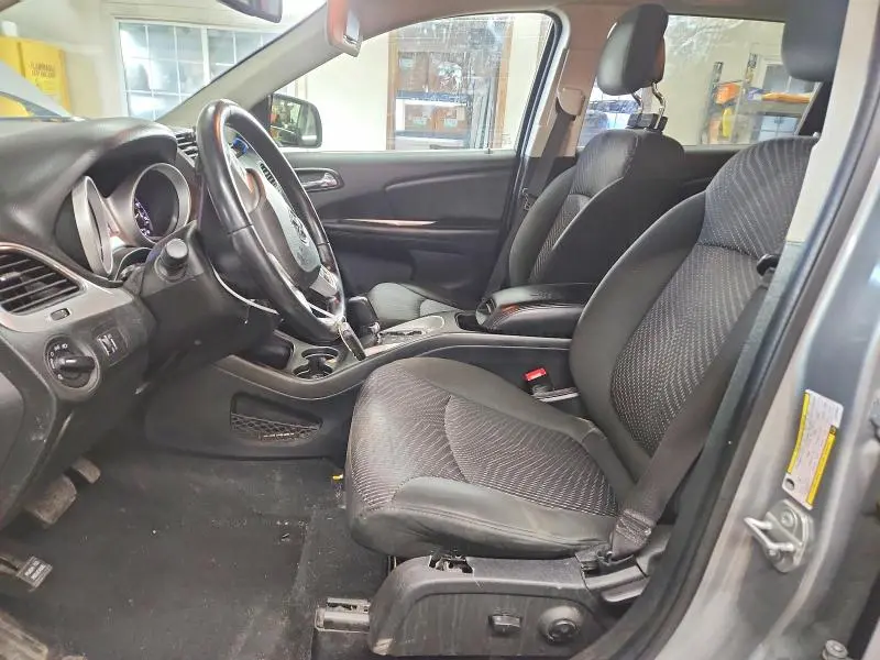 2020 DODGE JOURNEY SE  