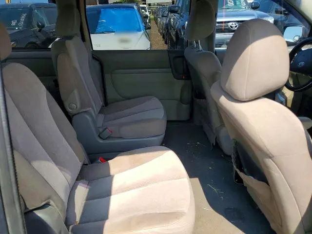 2012 KIA SEDONA LX  