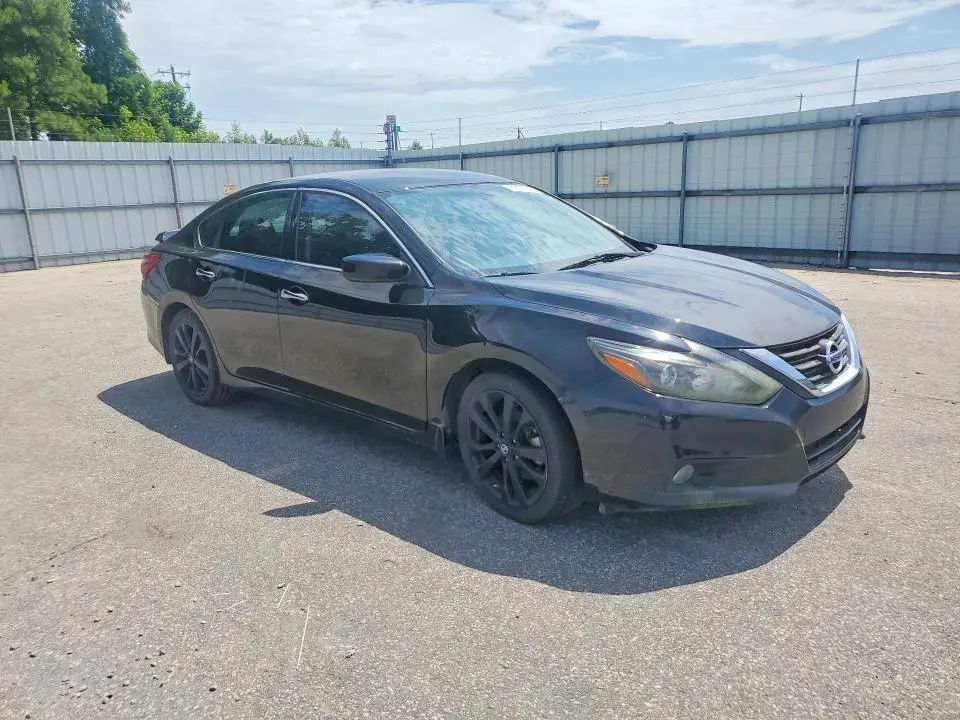2017 NISSAN ALTIMA 2.5 SR  