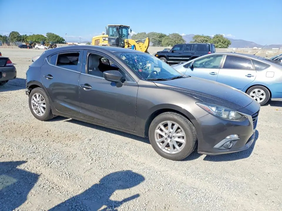 2016 MAZDA 3 TOURING  