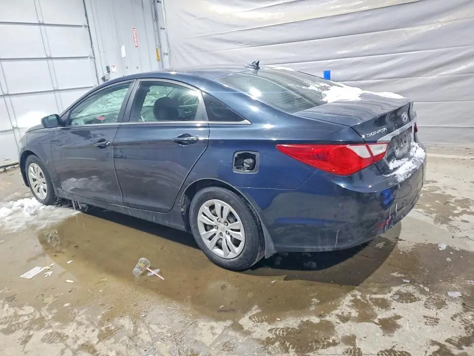 2011 HYUNDAI SONATA GLS  