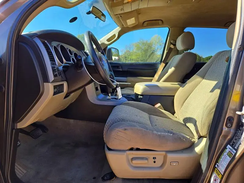 2011 TOYOTA TUNDRA CREWMAX SR5  