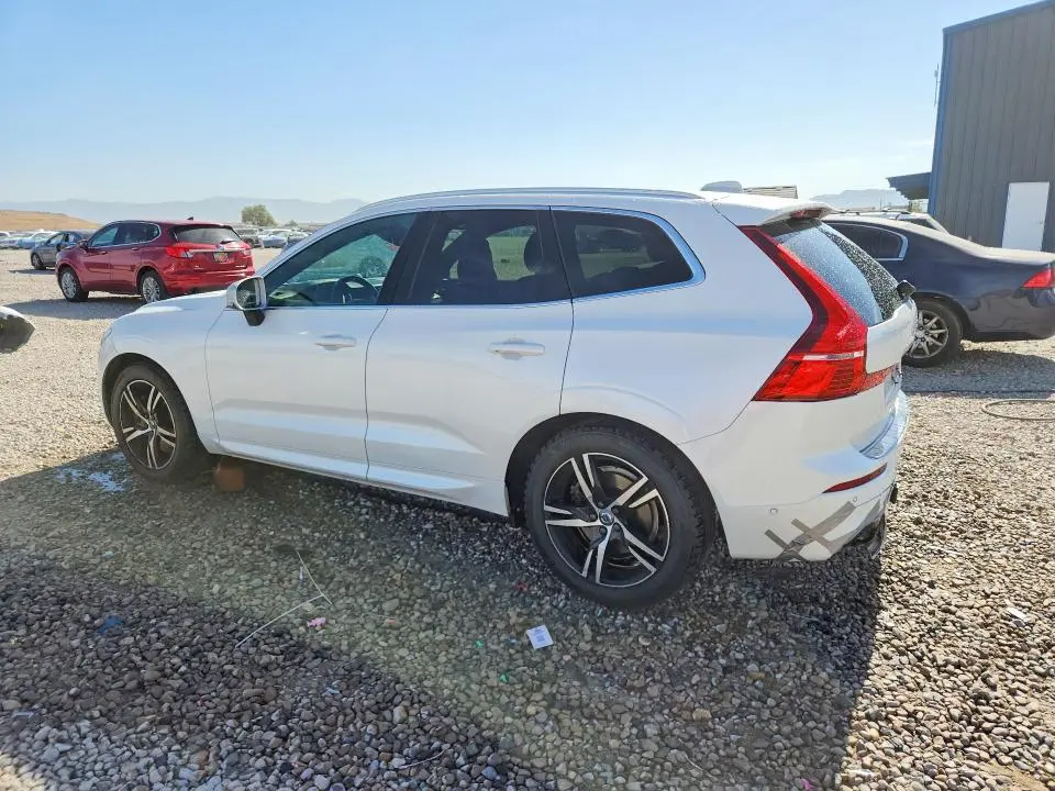 2018 VOLVO XC60 T6 R-DESIGN  