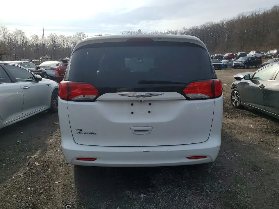 2020 CHRYSLER VOYAGER LXI  