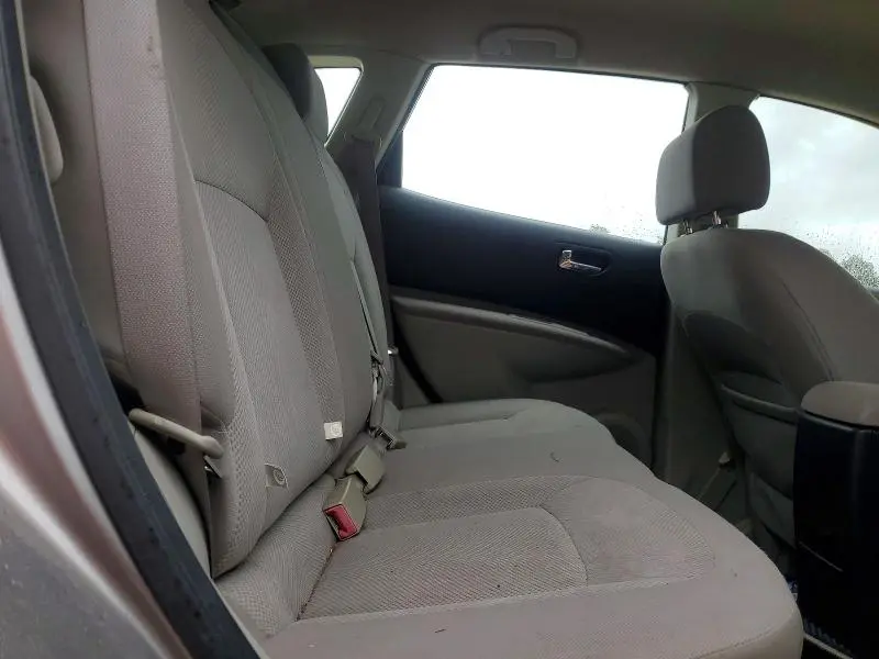 2011 NISSAN ROGUE S  