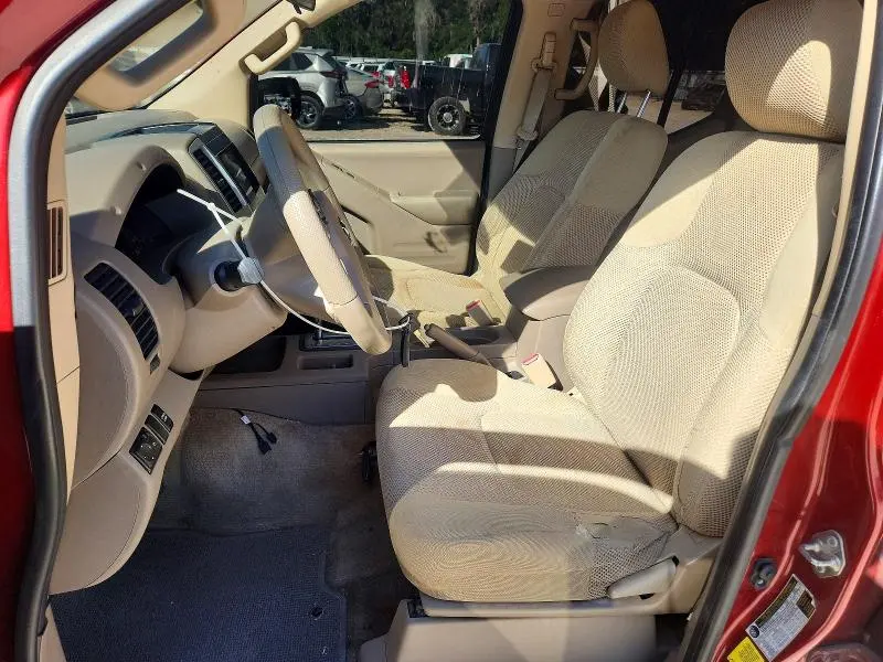 2016 NISSAN FRONTIER SV  