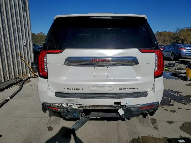 2021 GMC YUKON DENALI  