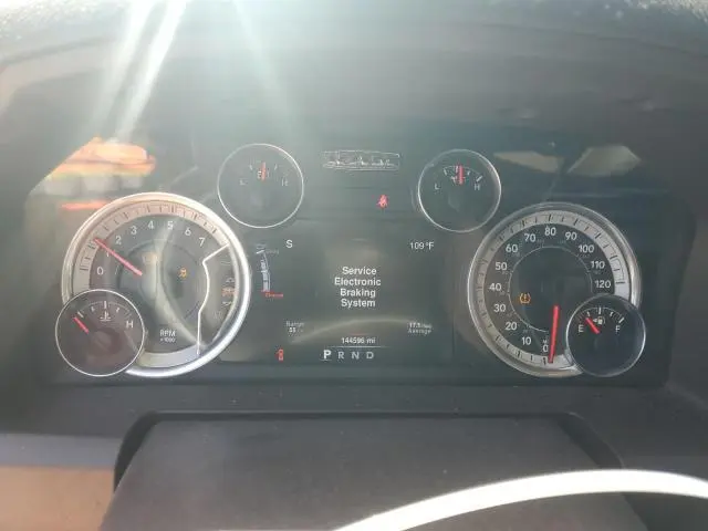 2016 RAM 1500 SLT  