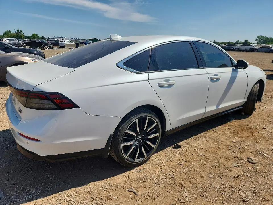 2023 HONDA ACCORD TOURING HYBRID  
