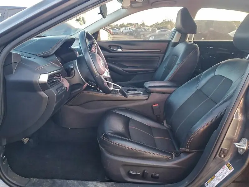 2020 NISSAN ALTIMA SR  