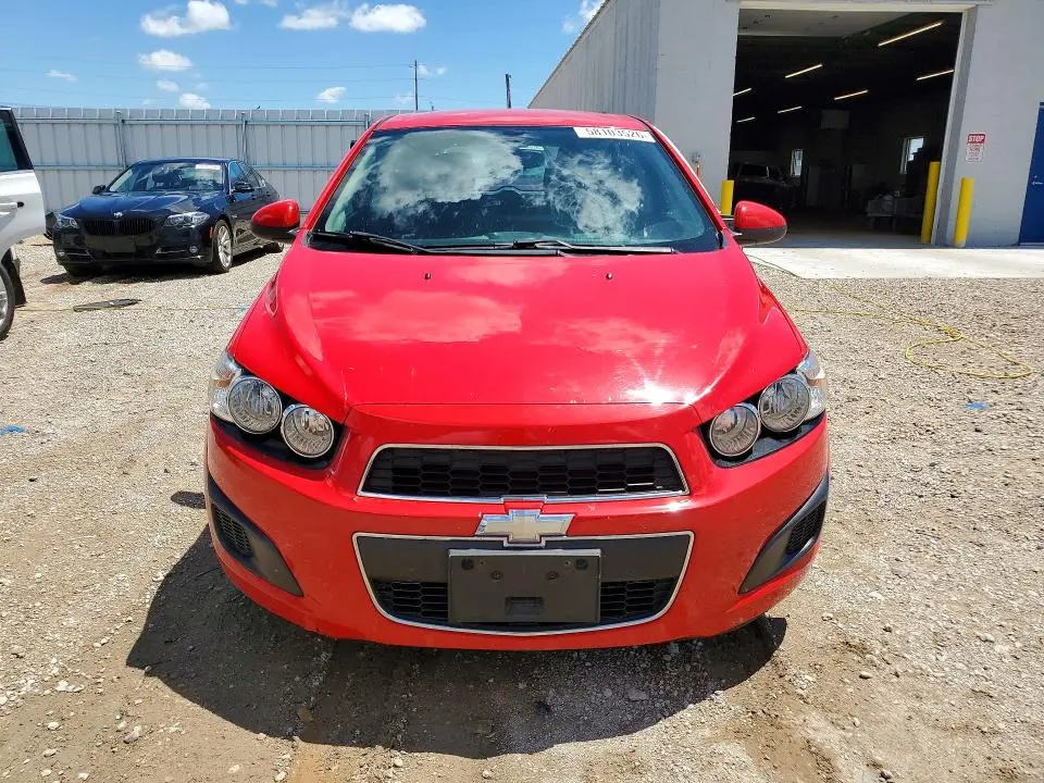 2015 CHEVROLET SONIC LT  