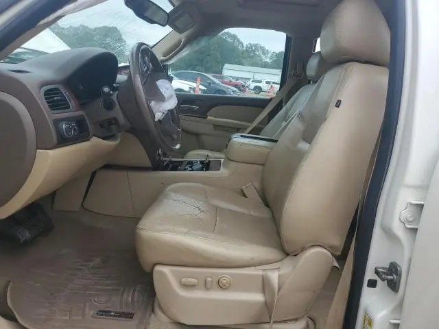 2014 CHEVROLET SUBURBAN C1500 LTZ  