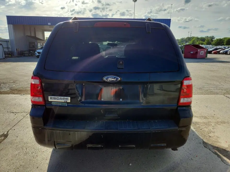 2010 FORD ESCAPE XLT  