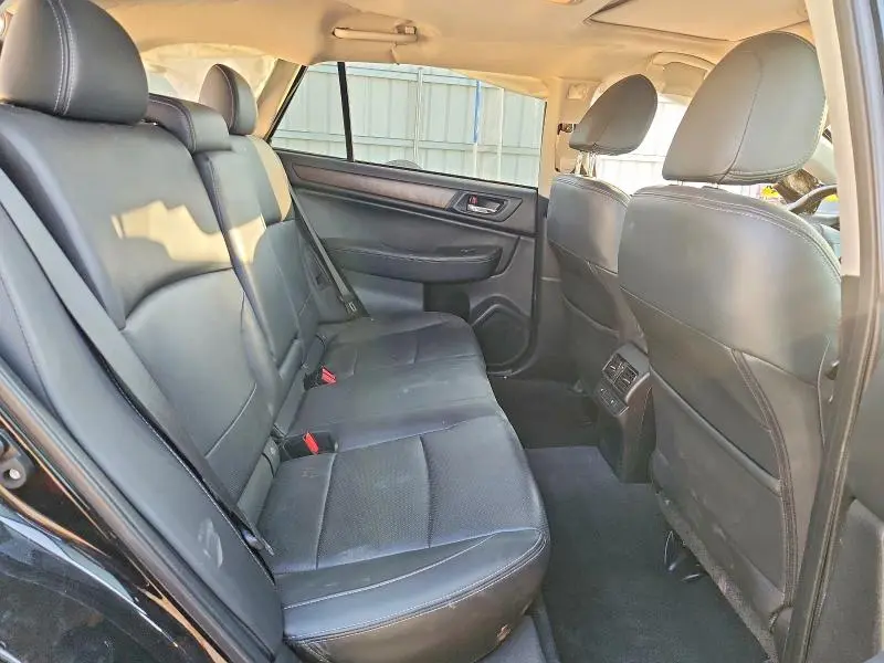 2015 SUBARU OUTBACK 3.6R LIMITED  