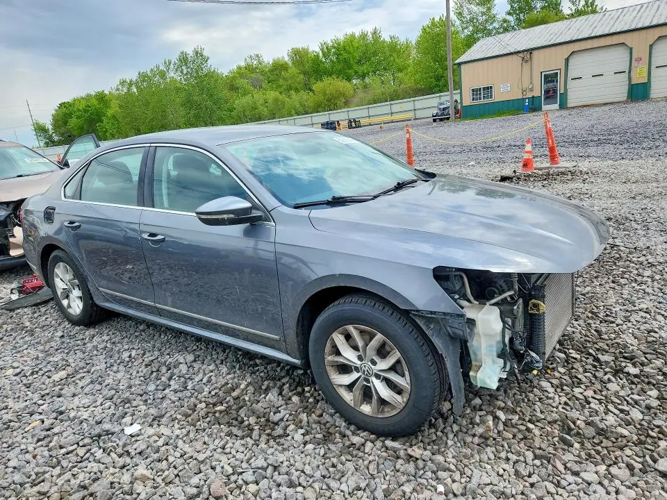 2016 VOLKSWAGEN PASSAT S  