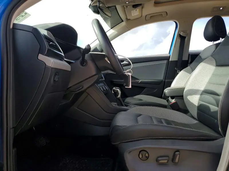 2022 VOLKSWAGEN TAOS SEL  