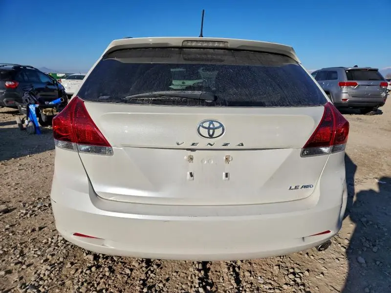 2015 TOYOTA VENZA LE  