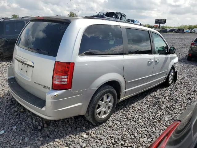 2010 CHRYSLER TOWN & COUNTRY TOURING PLUS  