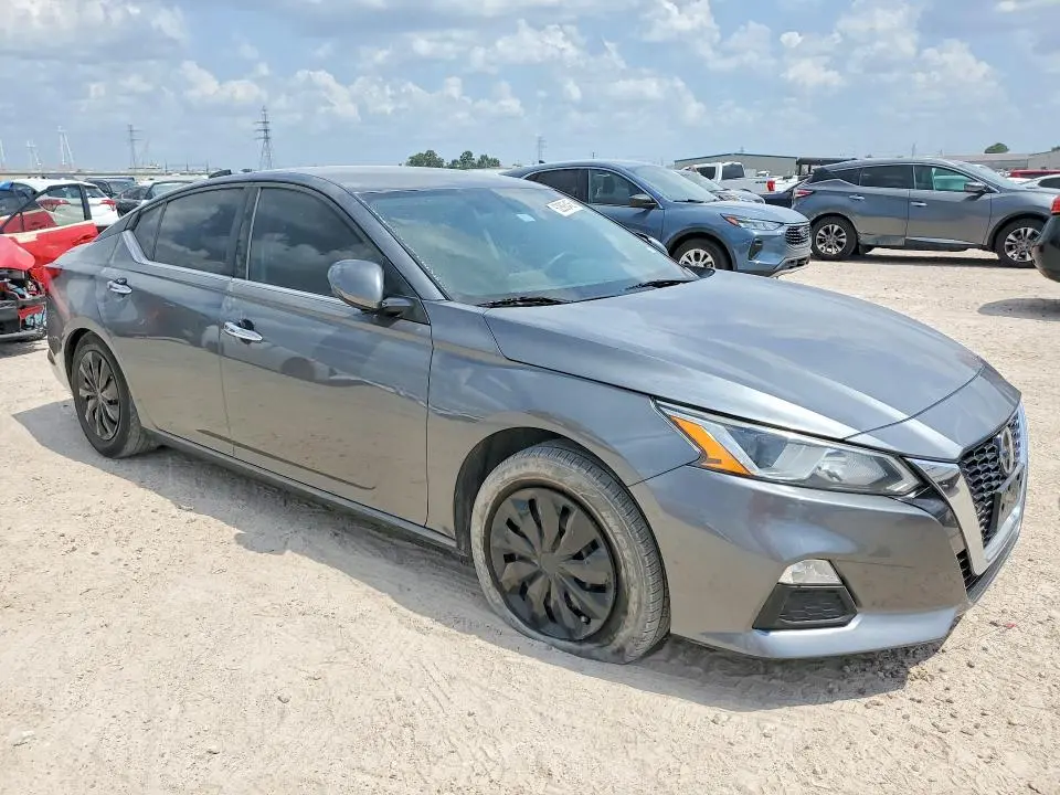 2020 NISSAN ALTIMA S  