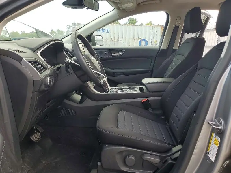 2021 FORD EDGE SE  