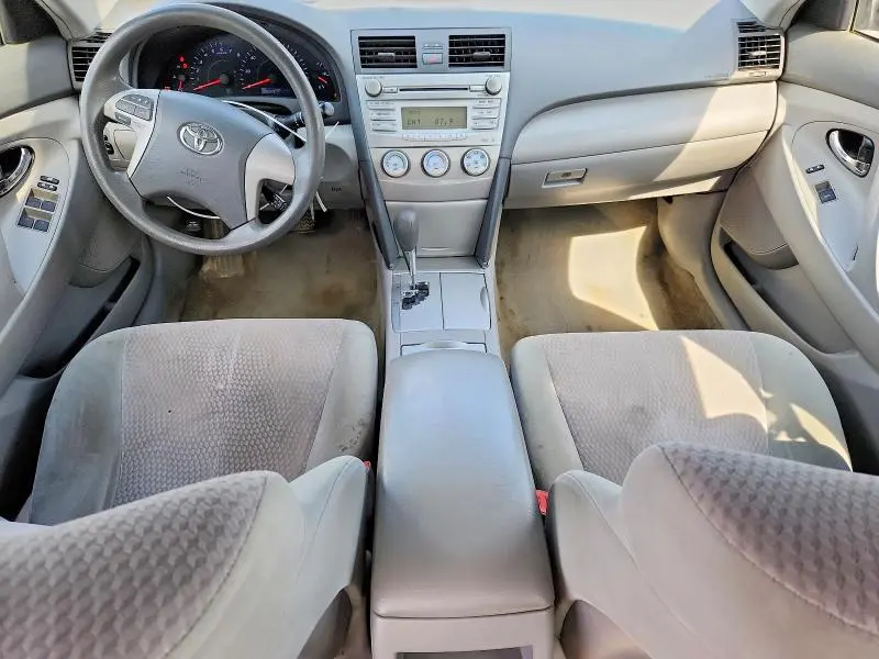 2011 TOYOTA CAMRY LE  