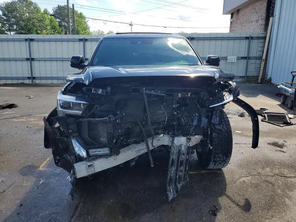 2024 TOYOTA TUNDRA PLATINUM  
