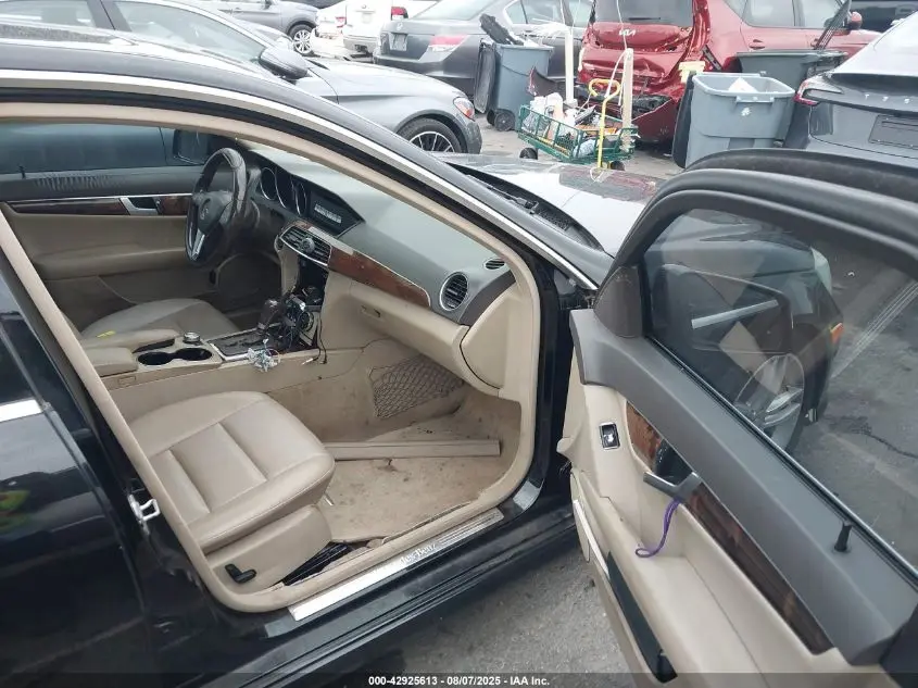 2013 MERCEDES-BENZ C 250  