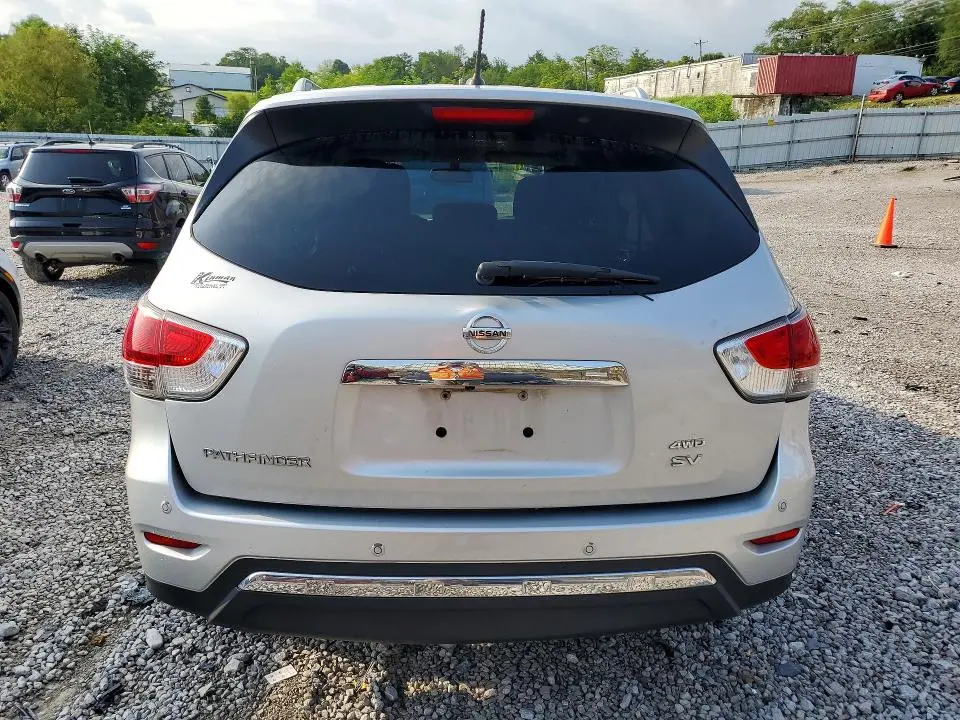 2016 NISSAN PATHFINDER SV  