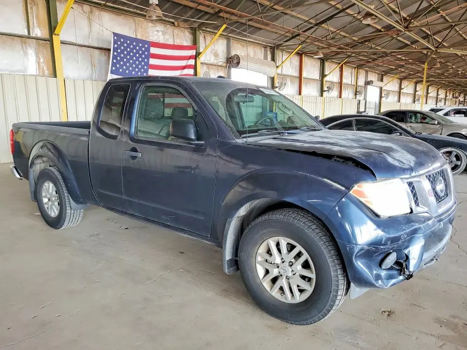 2017 NISSAN FRONTIER SV V6  