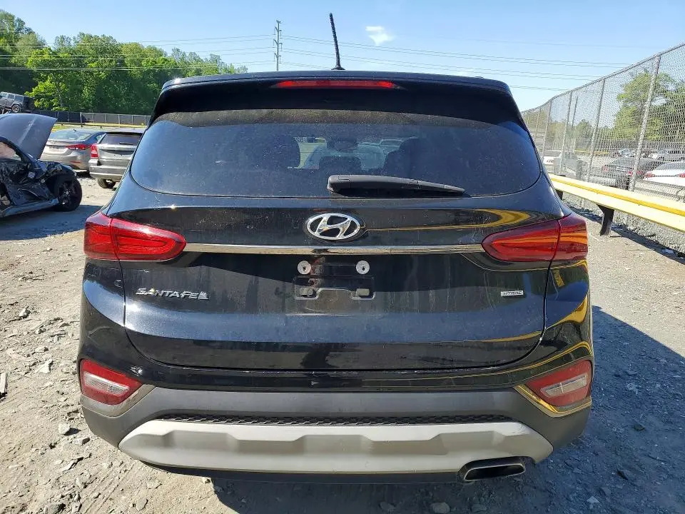 2019 HYUNDAI SANTA FE SE  