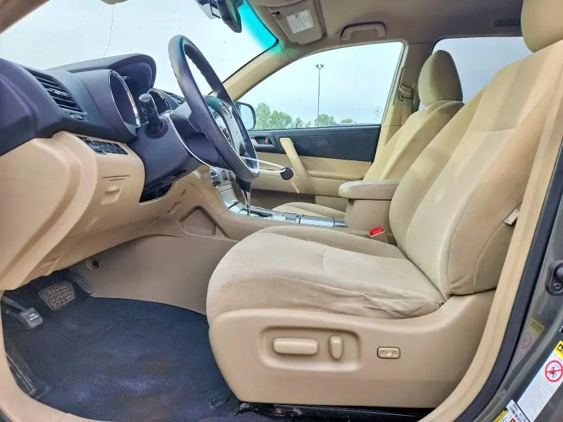 2012 TOYOTA HIGHLANDER BASE  