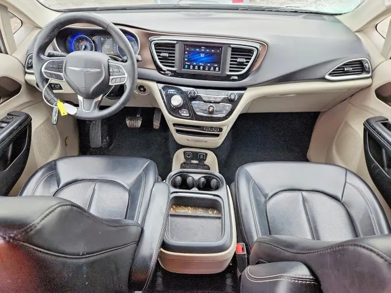 2021 CHRYSLER VOYAGER LXI  