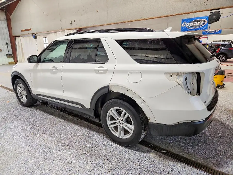 2021 FORD EXPLORER XLT  