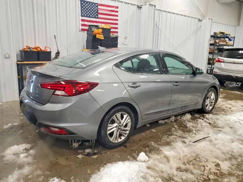 2019 HYUNDAI ELANTRA SEL  