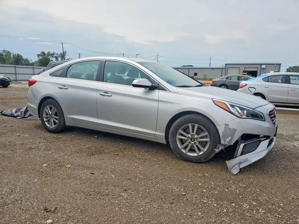 2017 HYUNDAI SONATA SE  