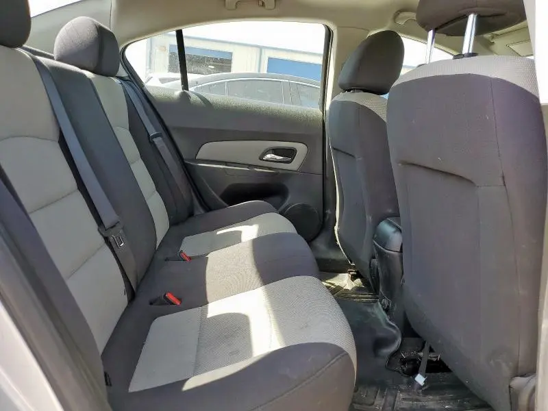 2015 CHEVROLET CRUZE LS  