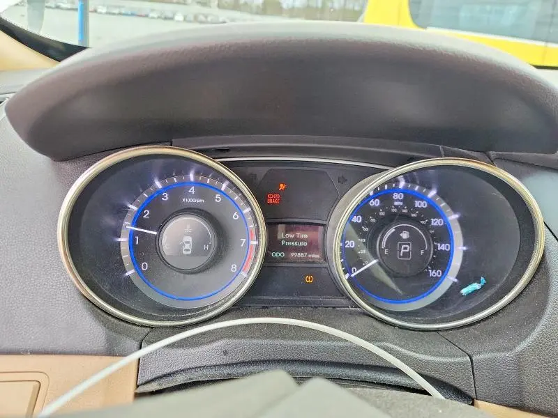 2012 HYUNDAI SONATA GLS  