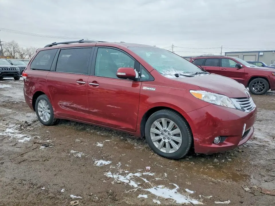 2013 TOYOTA SIENNA LIMITED 7-PASSENGER  