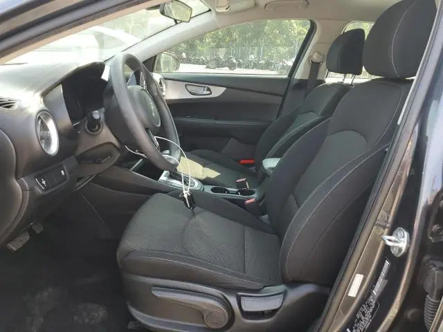 2022 KIA FORTE FE  