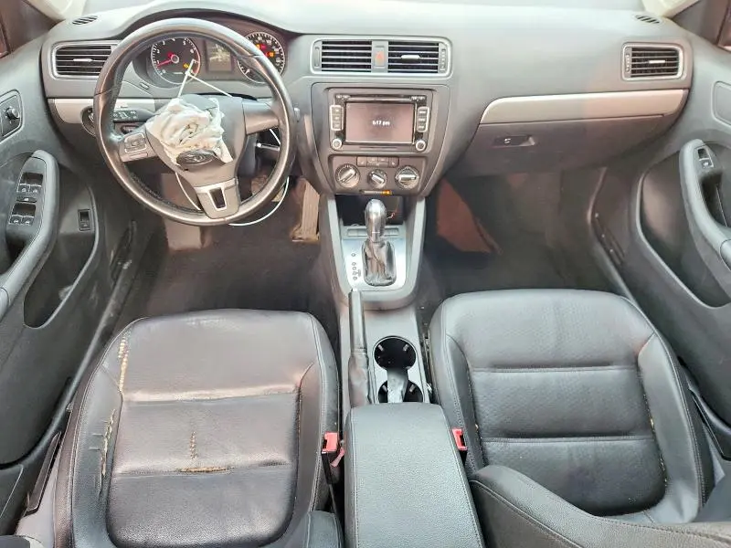 2013 VOLKSWAGEN JETTA SE  
